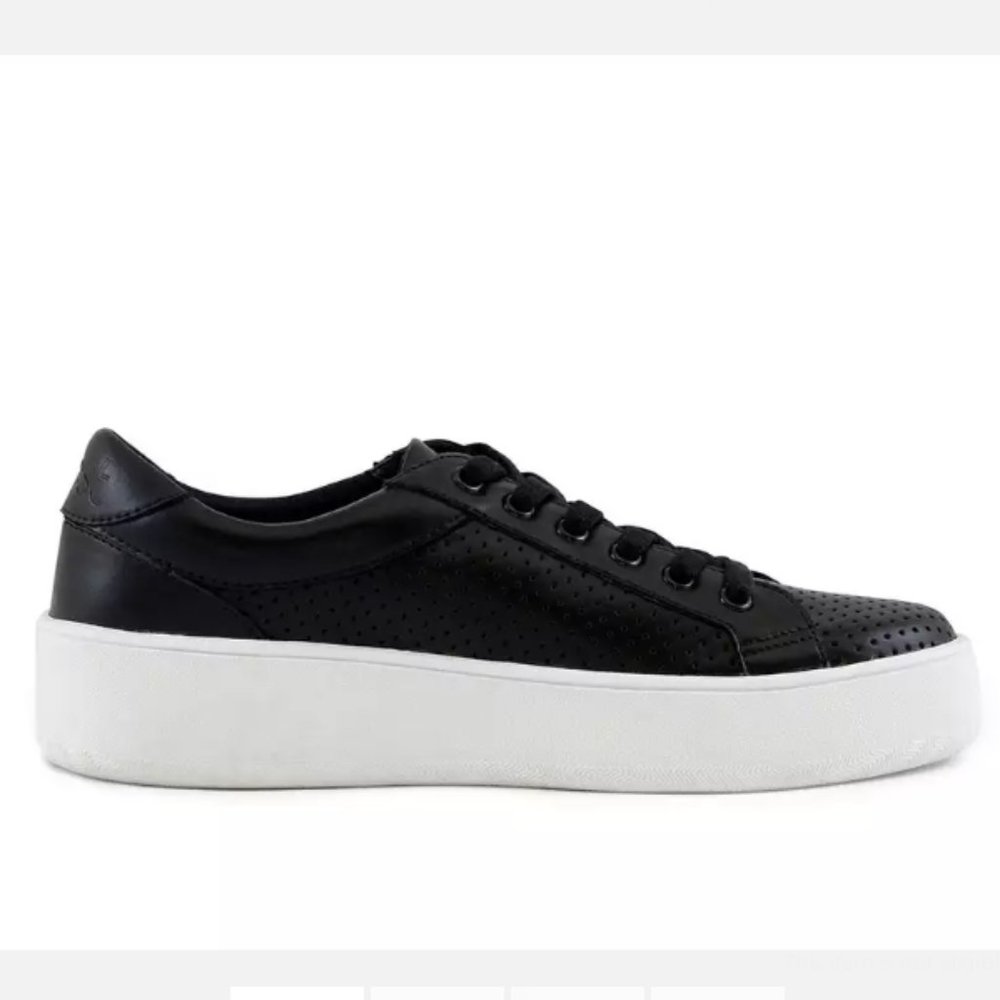 Notice Stitch Sneakers Leather